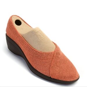Arcopedico Women's Mailu in Brick - New In Box